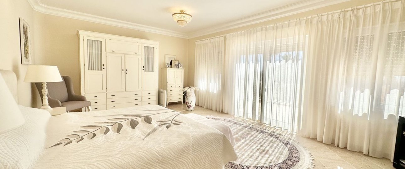 Resale - Villa - Marbella - El Rosario