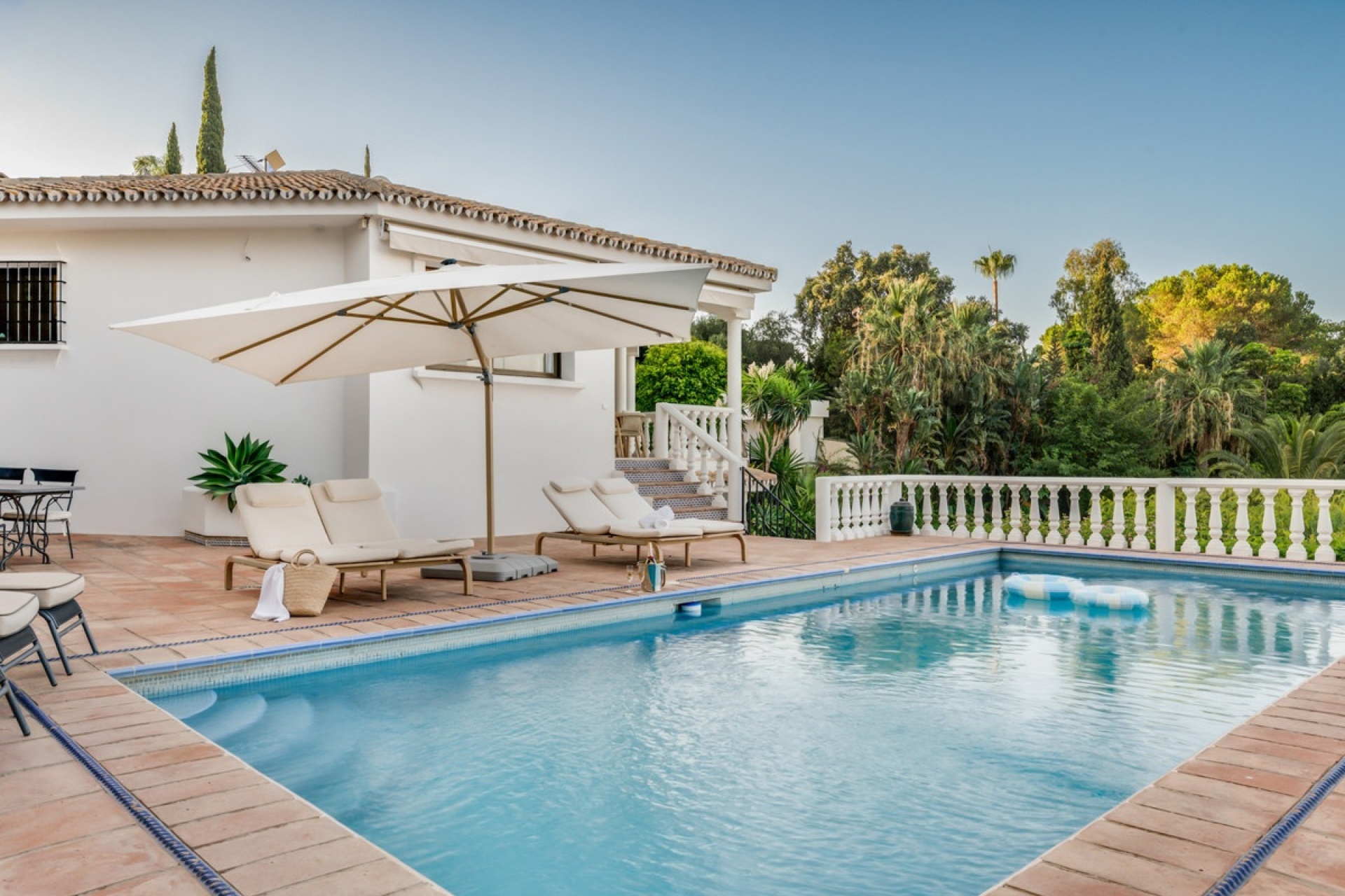 Resale - Villa - Marbella - El Rosario