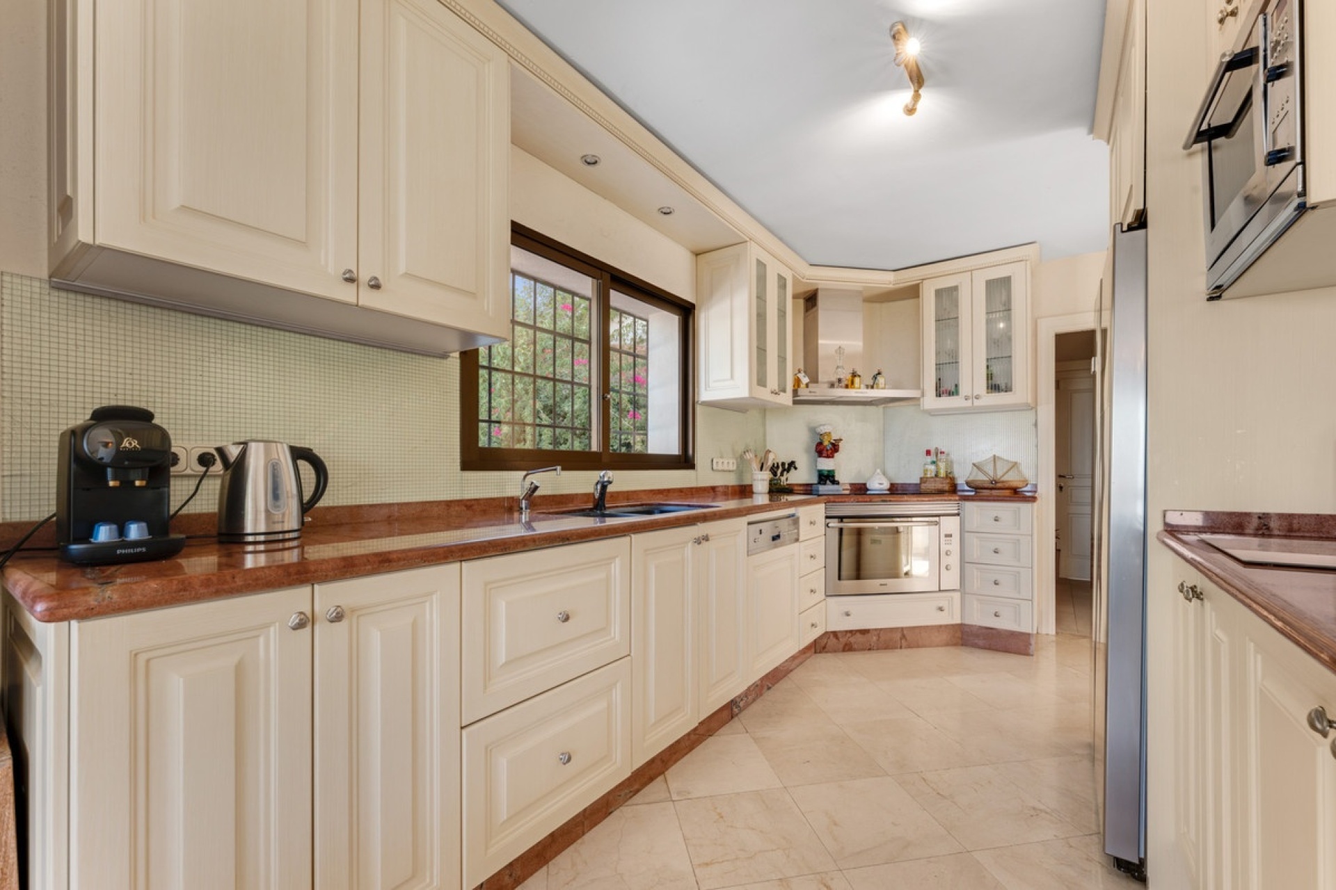 Resale - Villa - Marbella - El Rosario