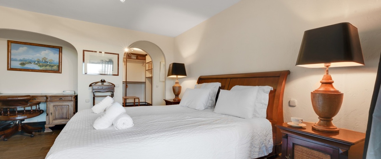 Resale - Villa - Marbella - El Rosario