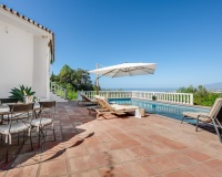 Resale - Villa - Marbella - El Rosario