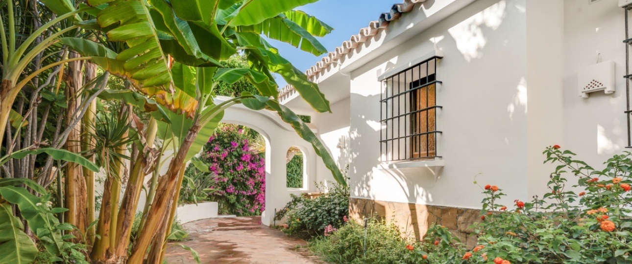 Resale - Villa - Marbella - El Rosario