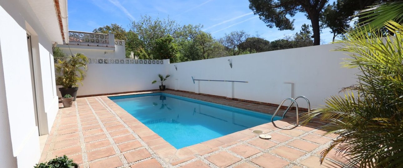 Resale - Villa - Marbella - El Rosario