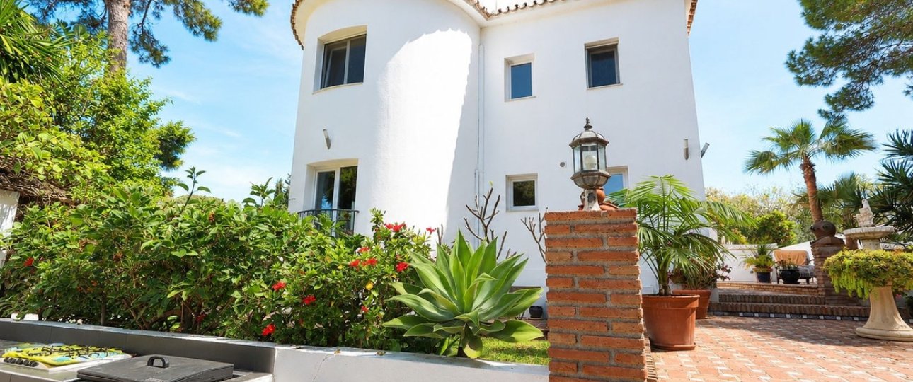 Resale - Villa - Marbella - El Rosario