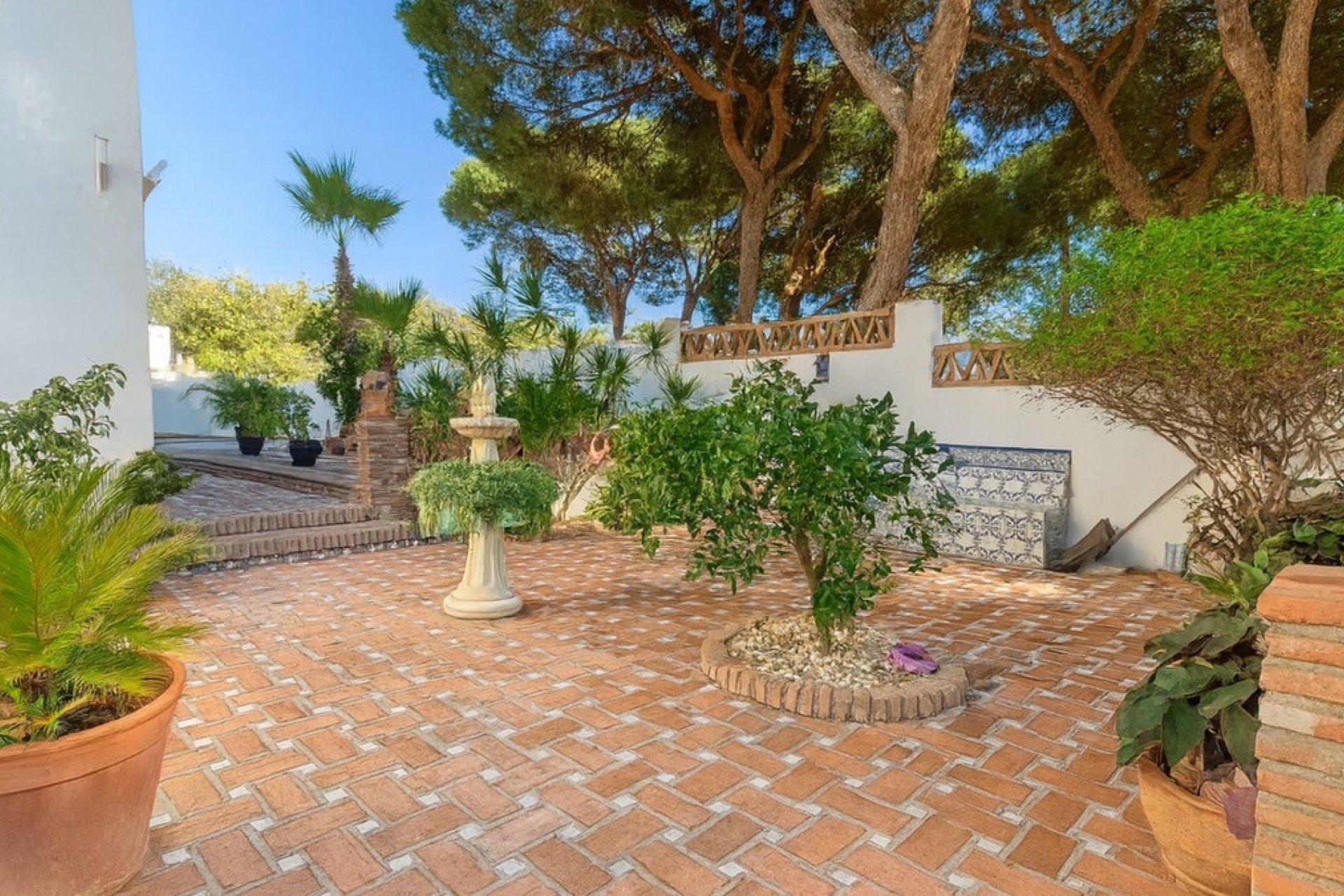 Resale - Villa - Marbella - El Rosario