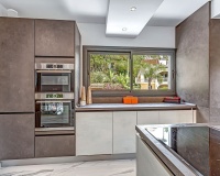 Resale - Villa - Marbella - El Rosario