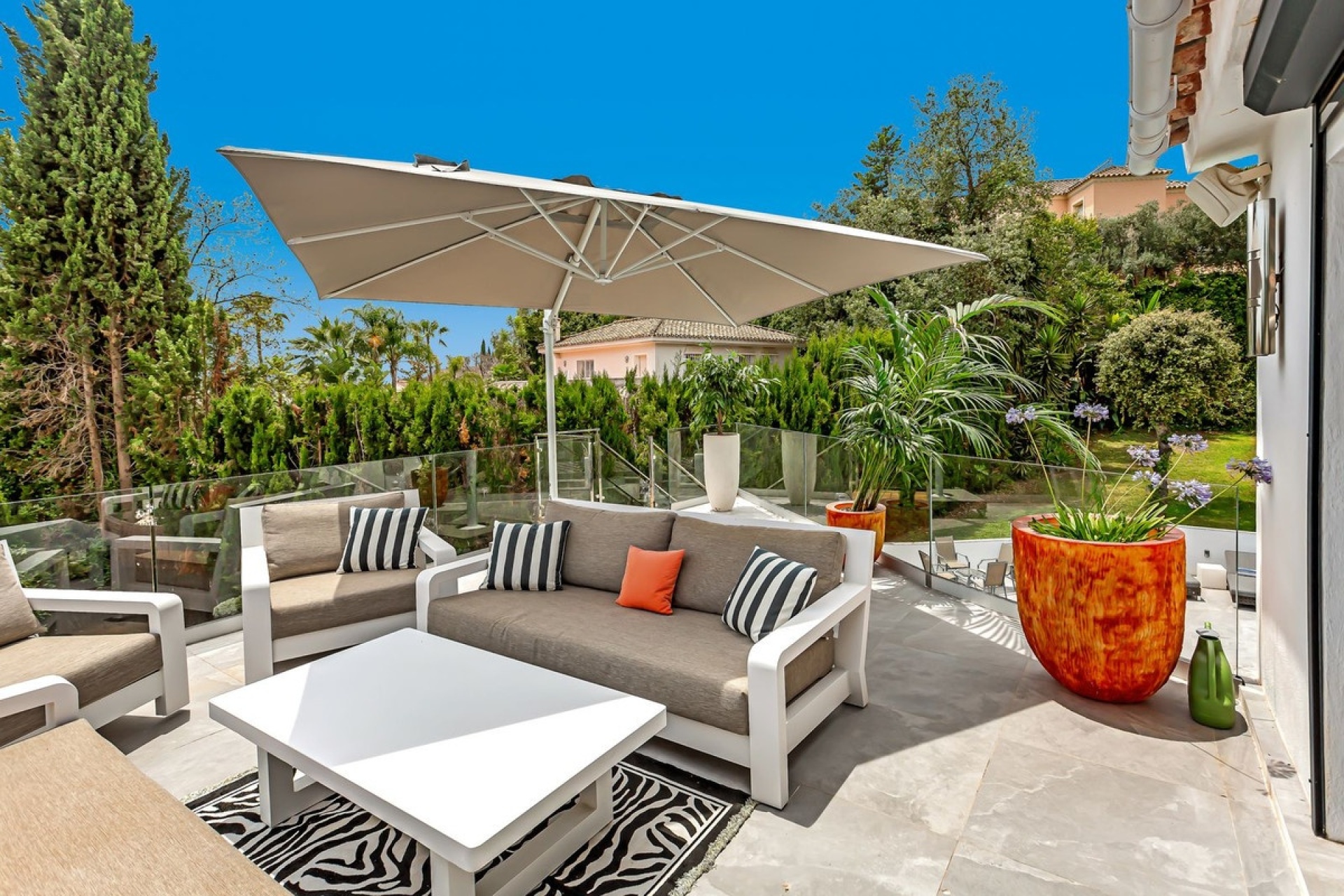 Resale - Villa - Marbella - El Rosario