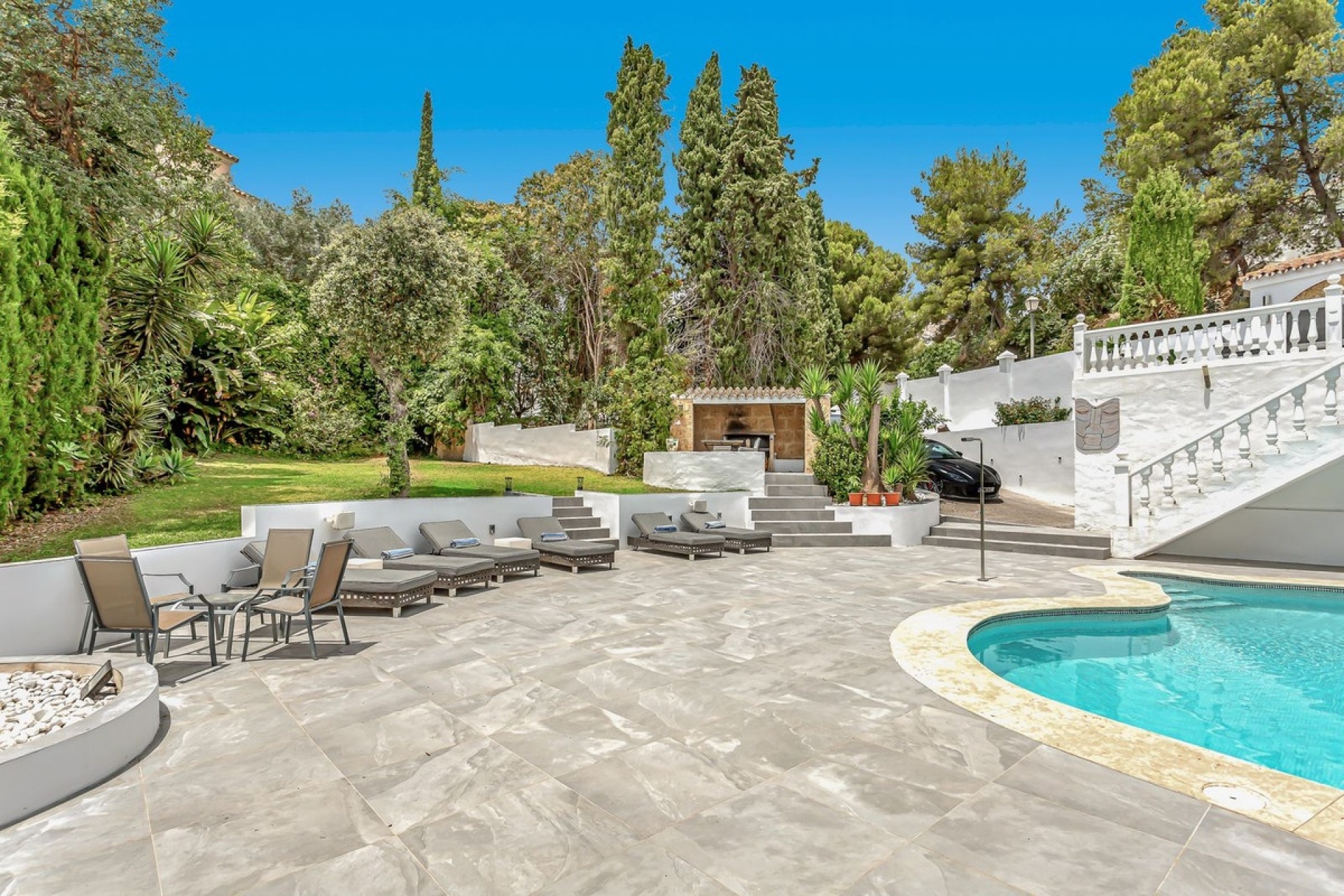 Resale - Villa - Marbella - El Rosario