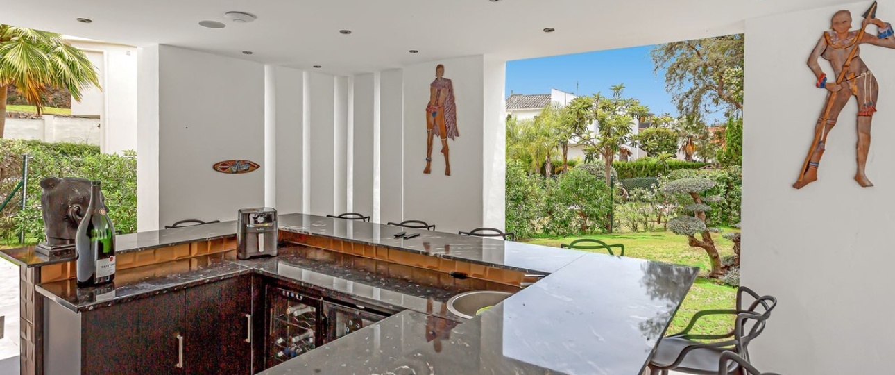 Resale - Villa - Marbella - El Rosario