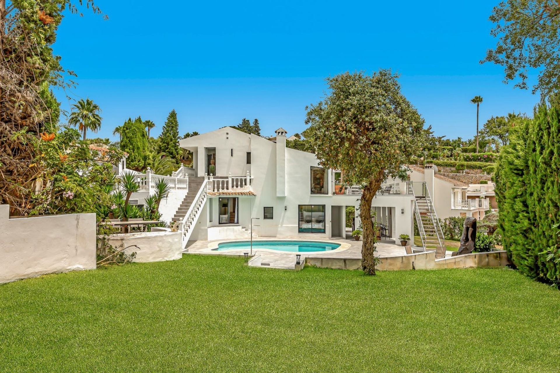 Resale - Villa - Marbella - El Rosario