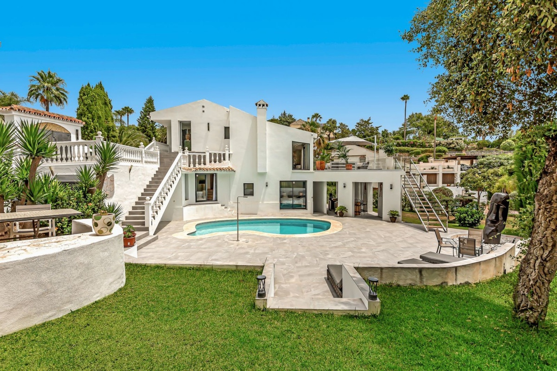 Resale - Villa - Marbella - El Rosario