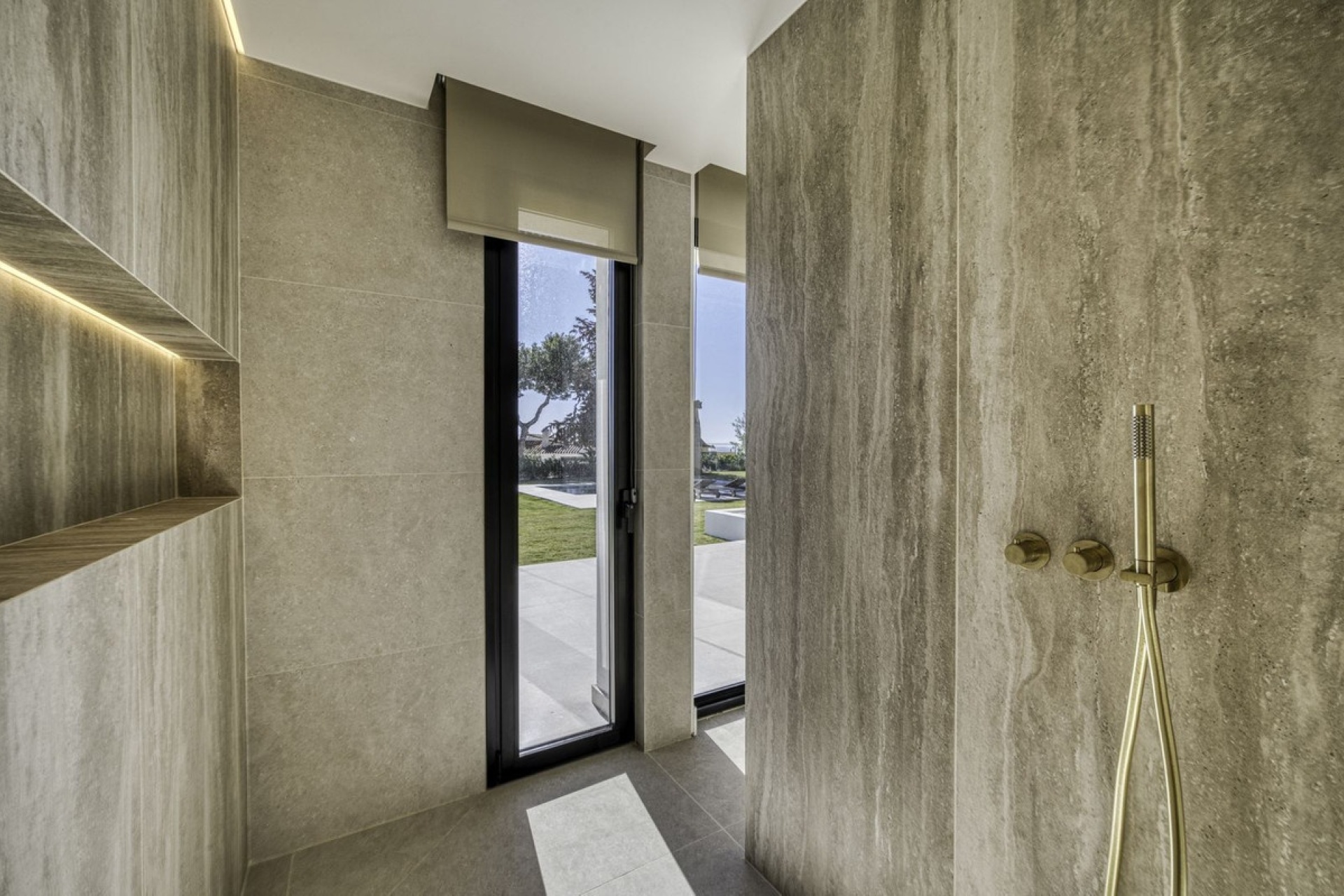 Resale - Villa - Marbella - El Rosario