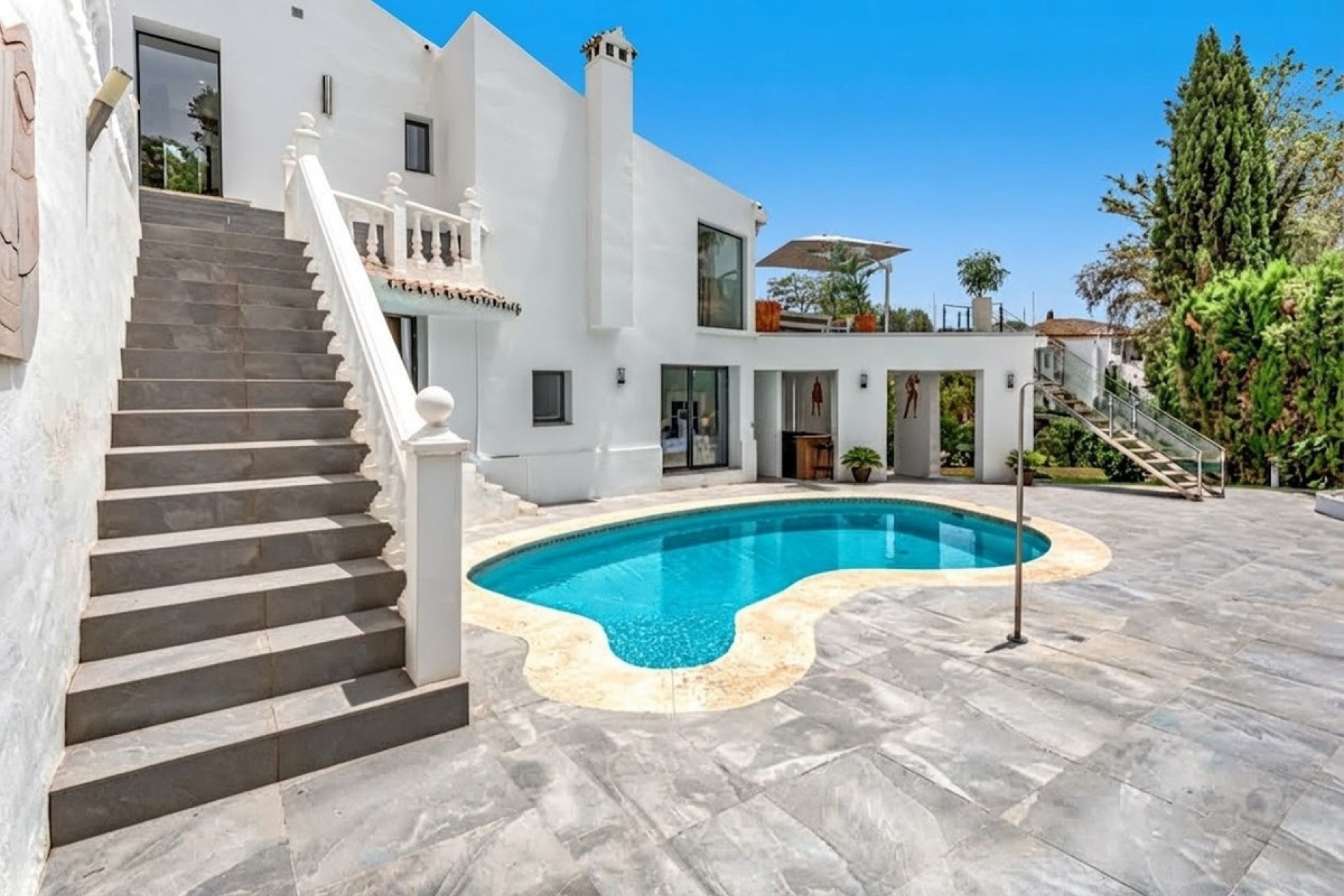 Resale - Villa - Marbella - El Rosario