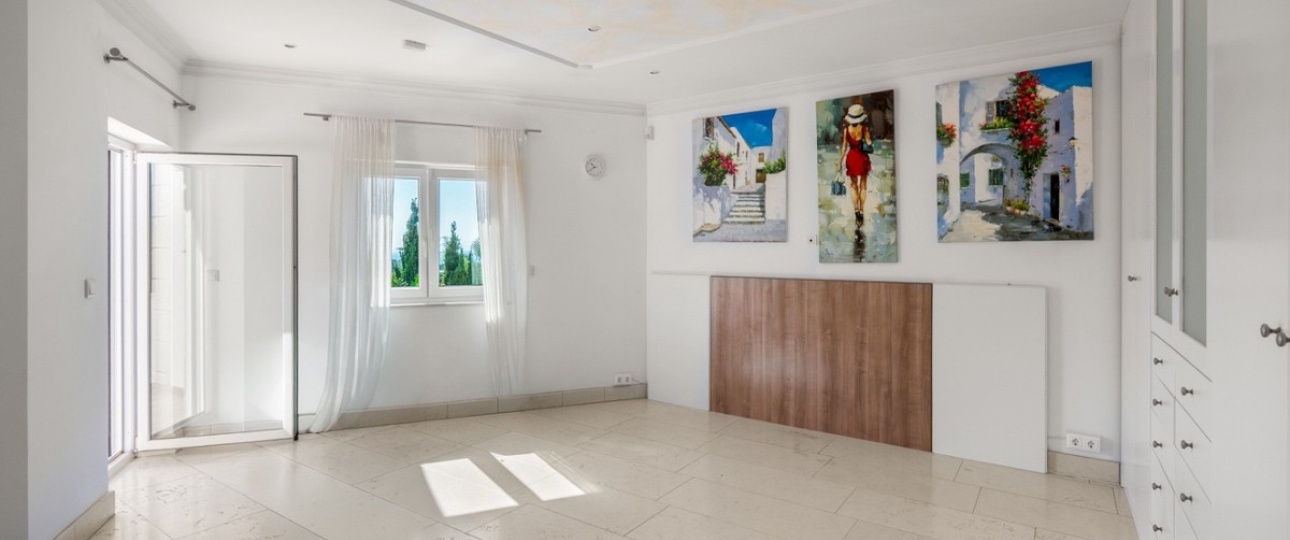 Resale - Villa - Marbella - El Rosario