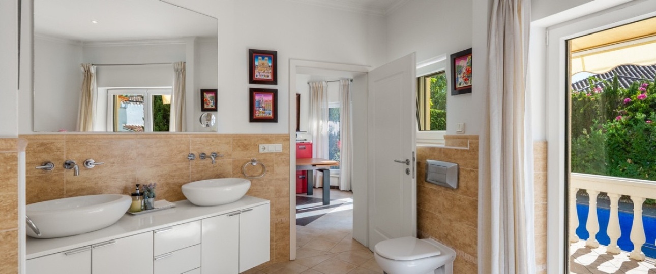 Resale - Villa - Marbella - El Rosario