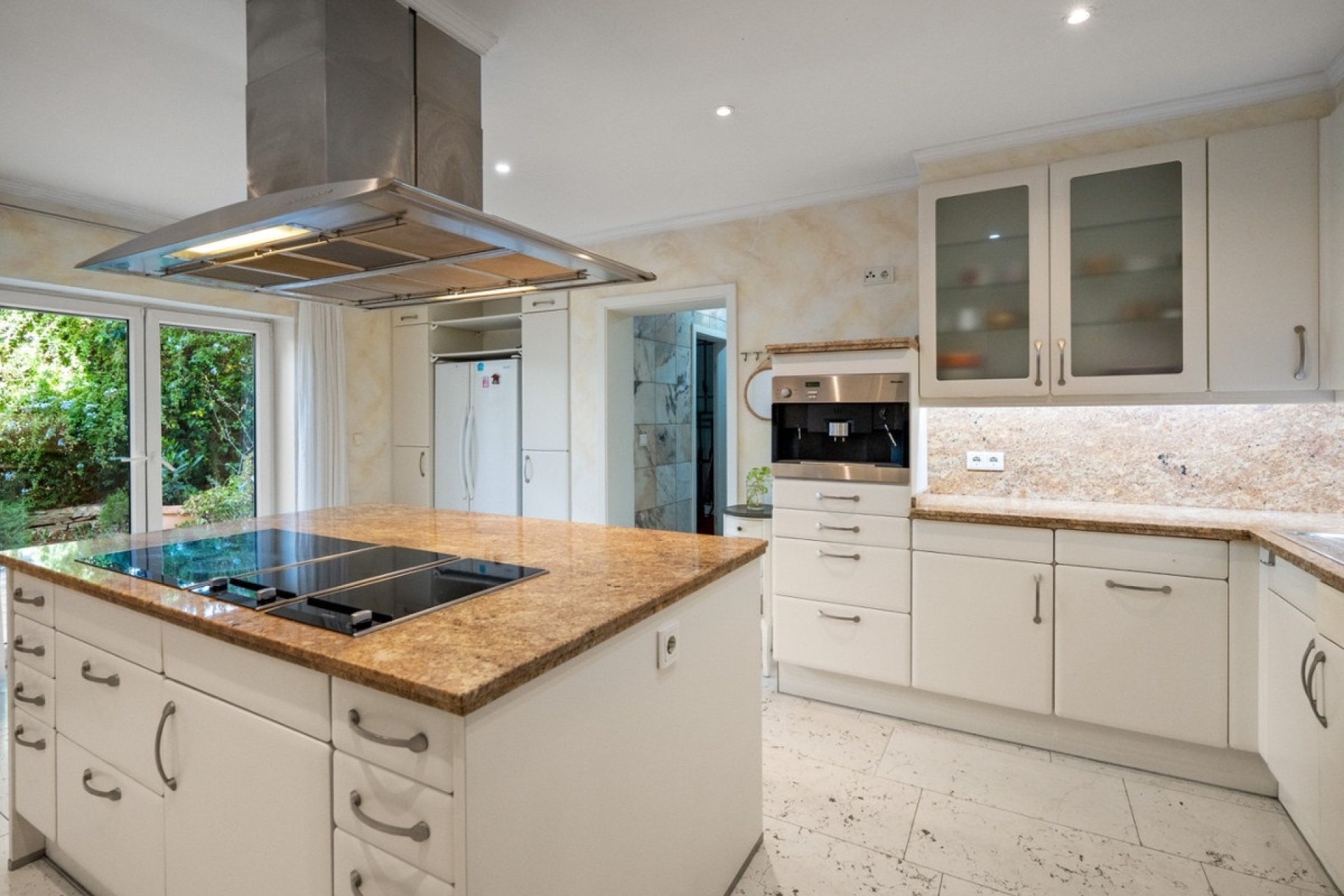 Resale - Villa - Marbella - El Rosario