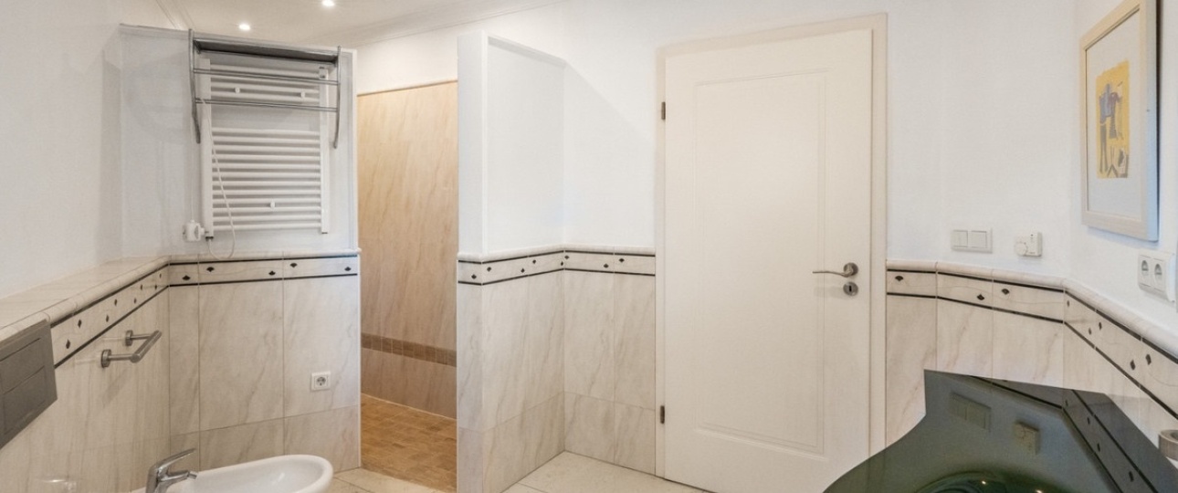 Resale - Villa - Marbella - El Rosario