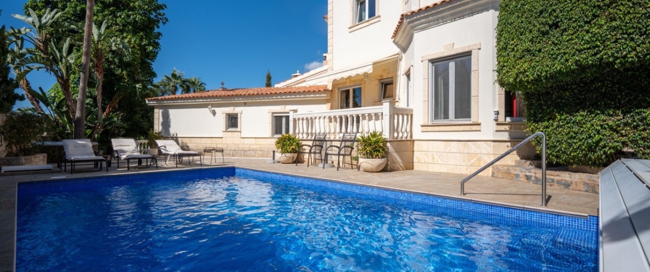 Resale - Villa - Marbella - El Rosario