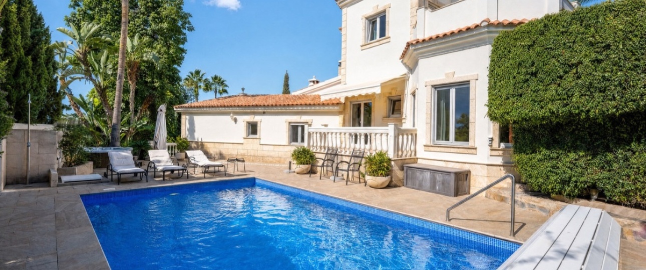 Resale - Villa - Marbella - El Rosario