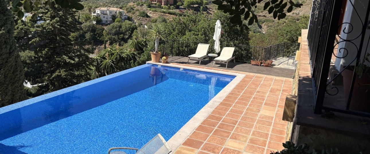 Resale - Villa - Marbella - El Rosario