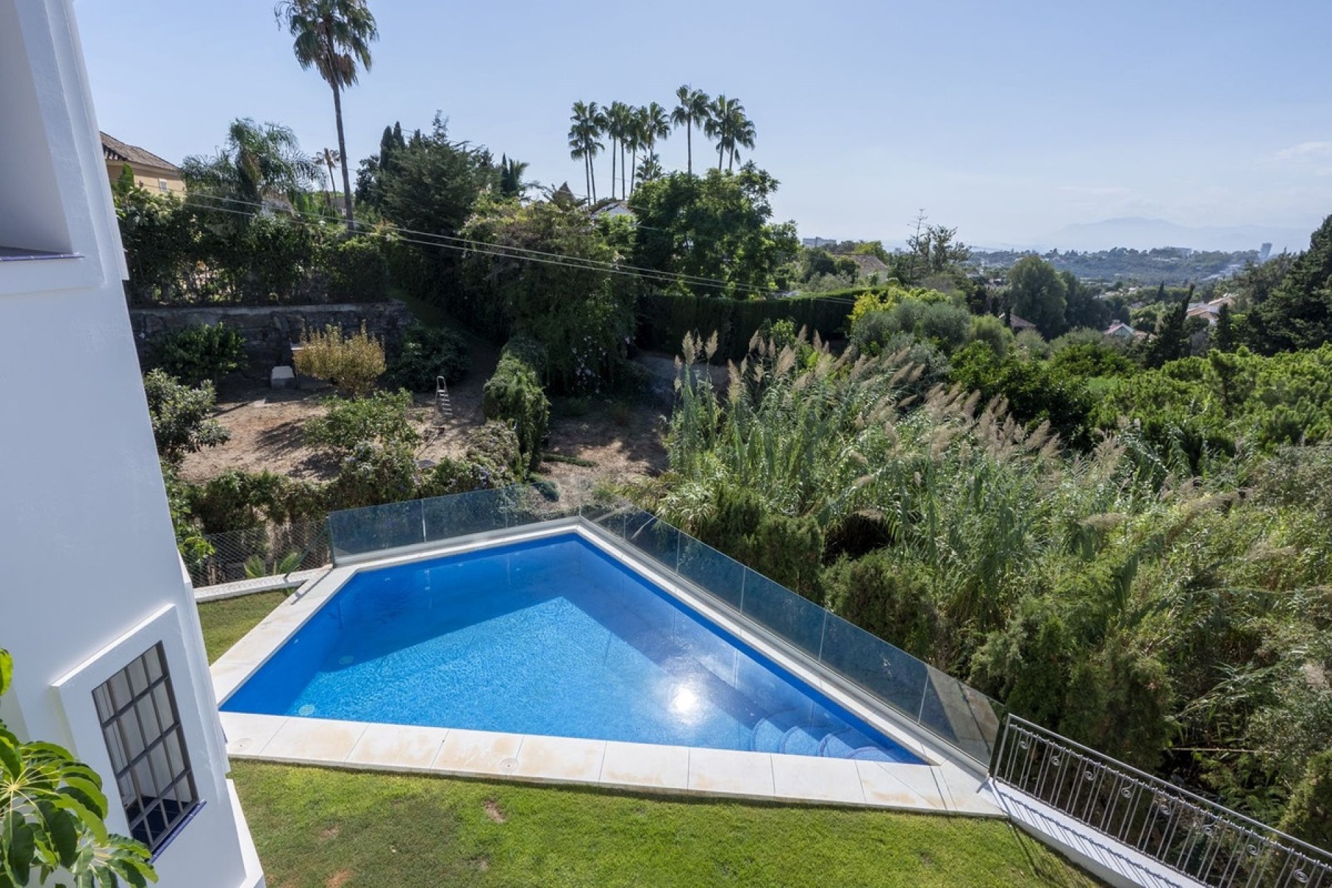 Resale - Villa - Marbella - El Rosario