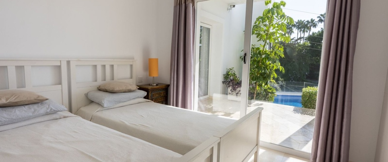 Resale - Villa - Marbella - El Rosario