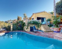 Resale - Villa - Marbella - El Rosario