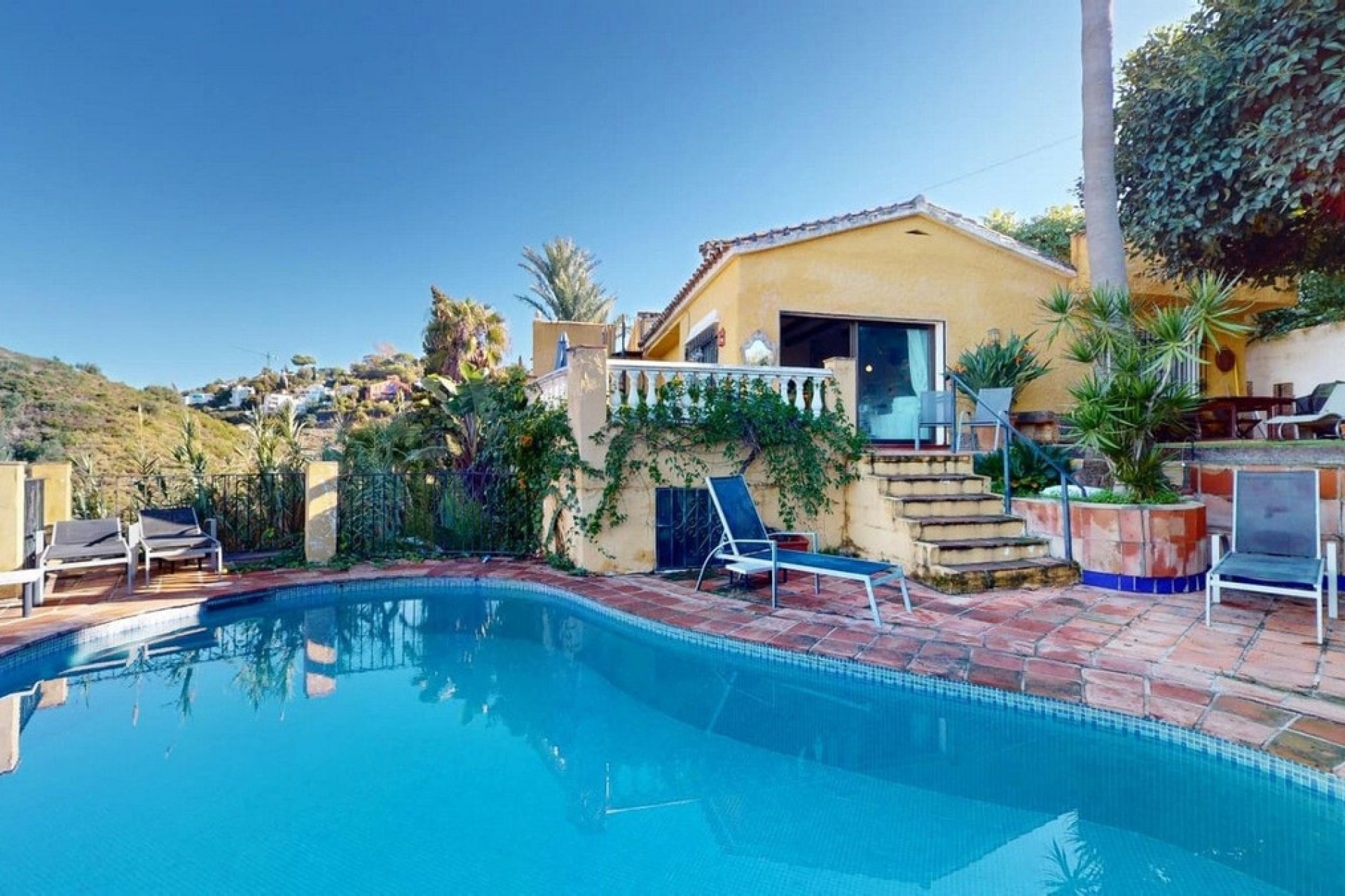 Resale - Villa - Marbella - El Rosario