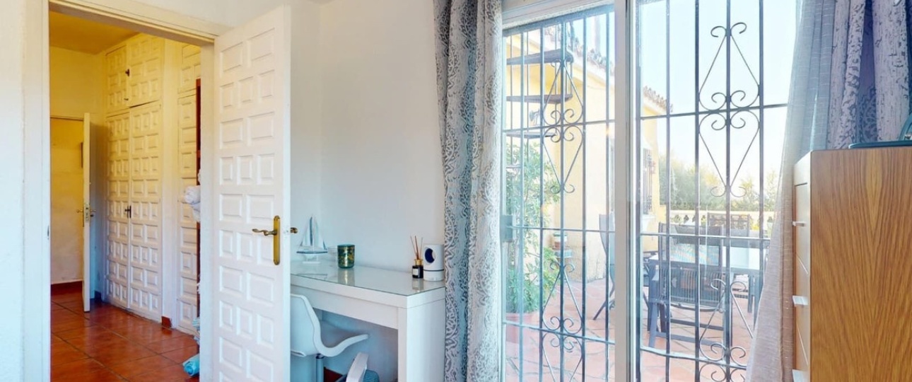 Resale - Villa - Marbella - El Rosario