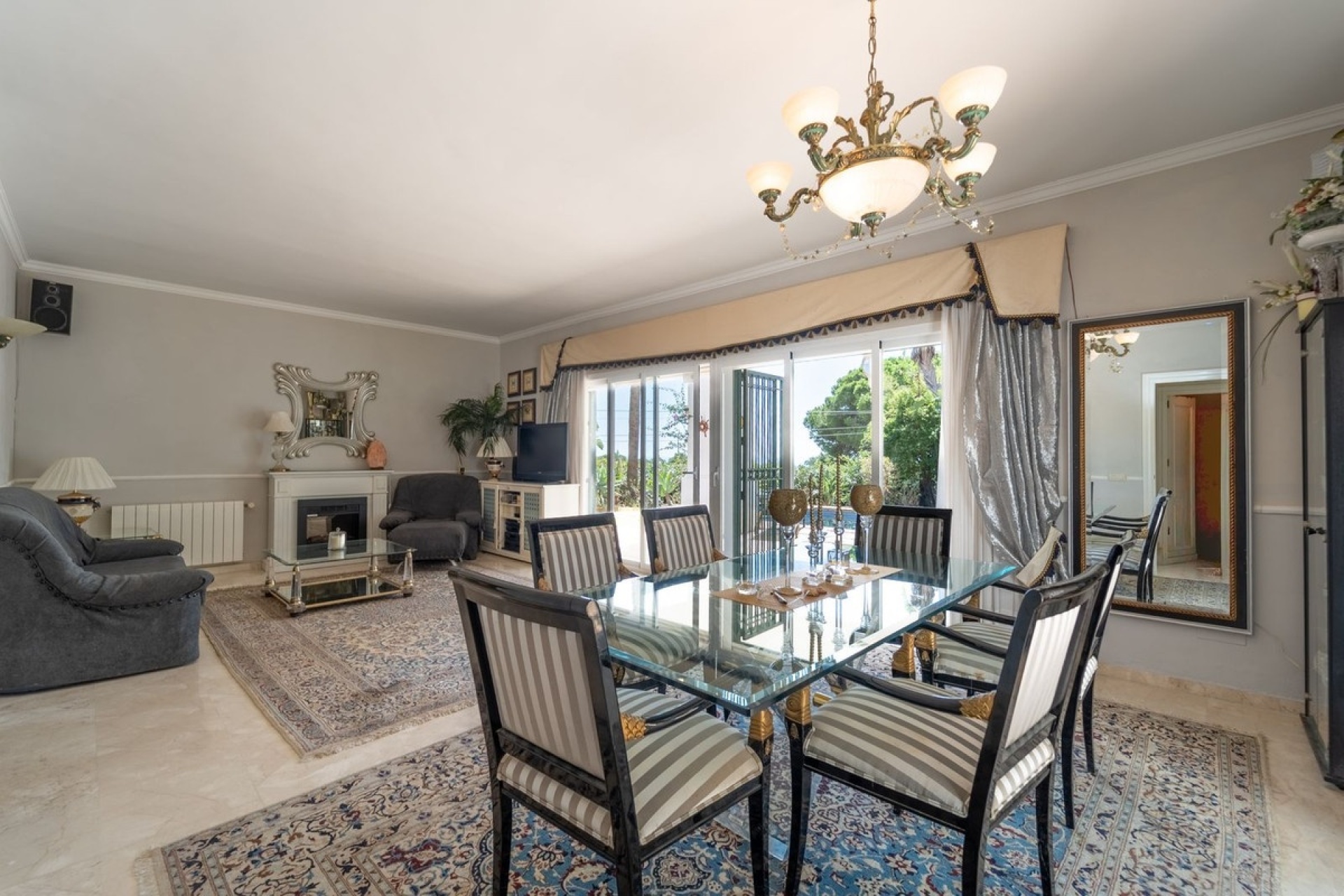 Resale - Villa - Marbella - El Rosario