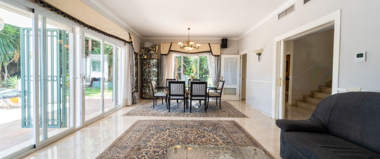 Resale - Villa - Marbella - El Rosario