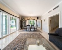 Resale - Villa - Marbella - El Rosario