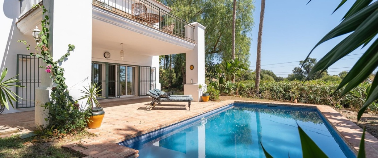 Resale - Villa - Marbella - El Rosario