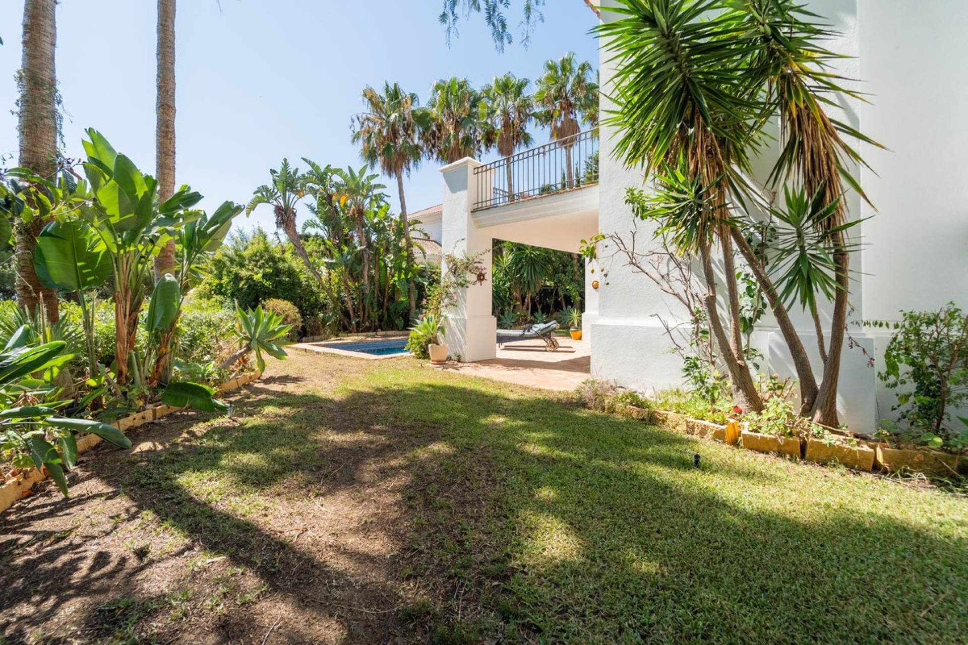 Resale - Villa - Marbella - El Rosario