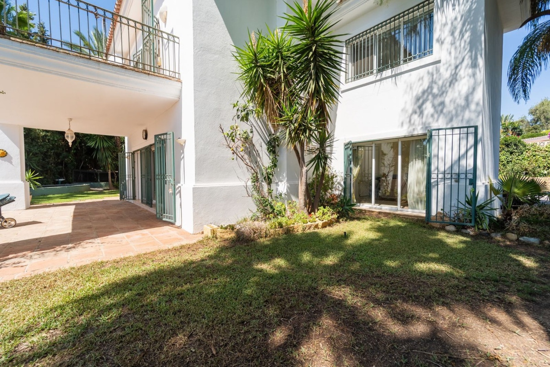 Resale - Villa - Marbella - El Rosario