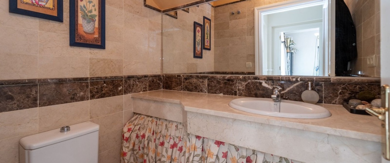 Resale - Villa - Marbella - El Rosario