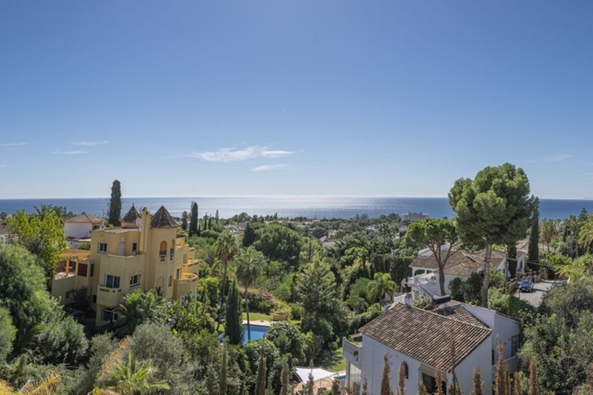 Resale - Villa - Marbella - El Rosario