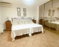 Resale - Villa - Marbella - Elviria