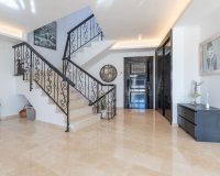 Resale - Villa - Marbella - Elviria