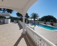 Resale - Villa - Marbella - Elviria