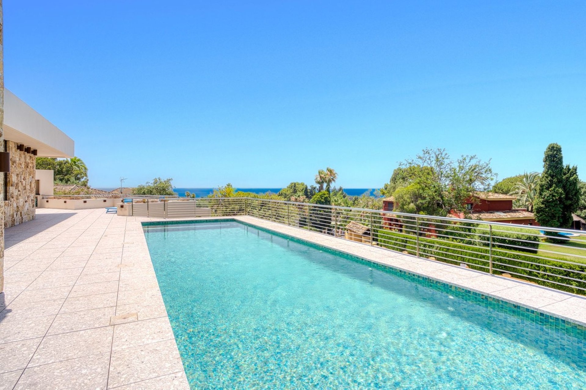 Resale - Villa - Marbella - Elviria