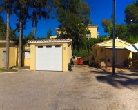 Resale - Villa - Marbella - Elviria