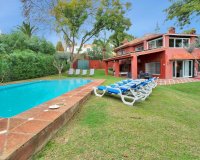 Resale - Villa - Marbella - Elviria