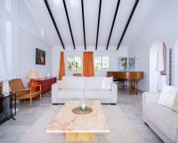 Resale - Villa - Marbella - Elviria
