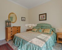 Resale - Villa - Marbella - Elviria