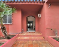Resale - Villa - Marbella - Elviria