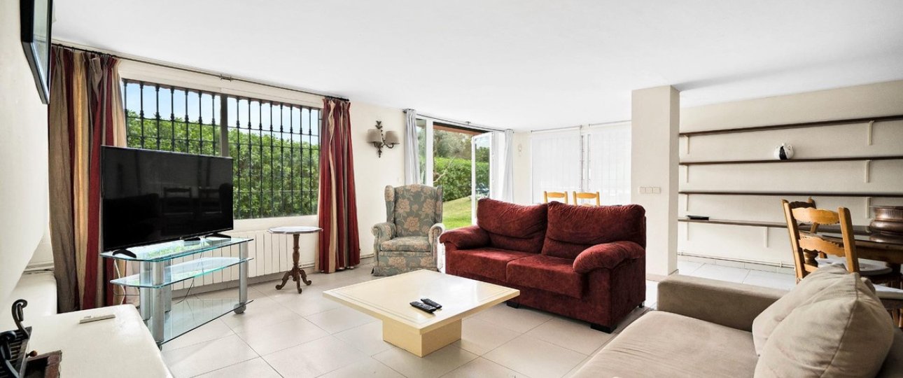Resale - Villa - Marbella - Elviria