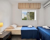 Resale - Villa - Marbella - Elviria