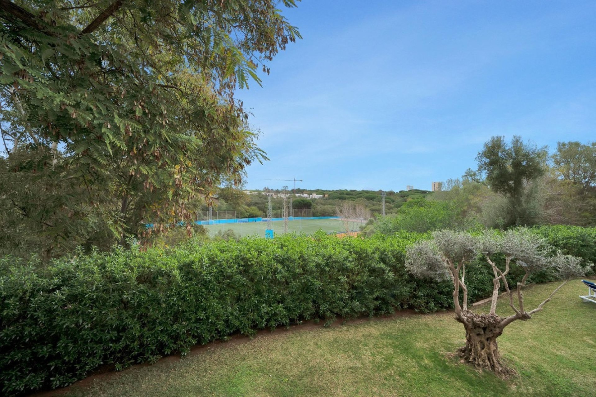 Resale - Villa - Marbella - Elviria