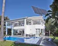 Resale - Villa - Marbella - Elviria